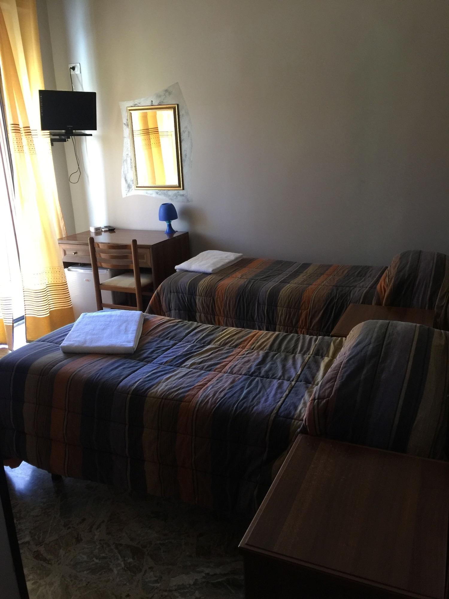Populus Bed & Breakfast Syracuse Bagian luar foto