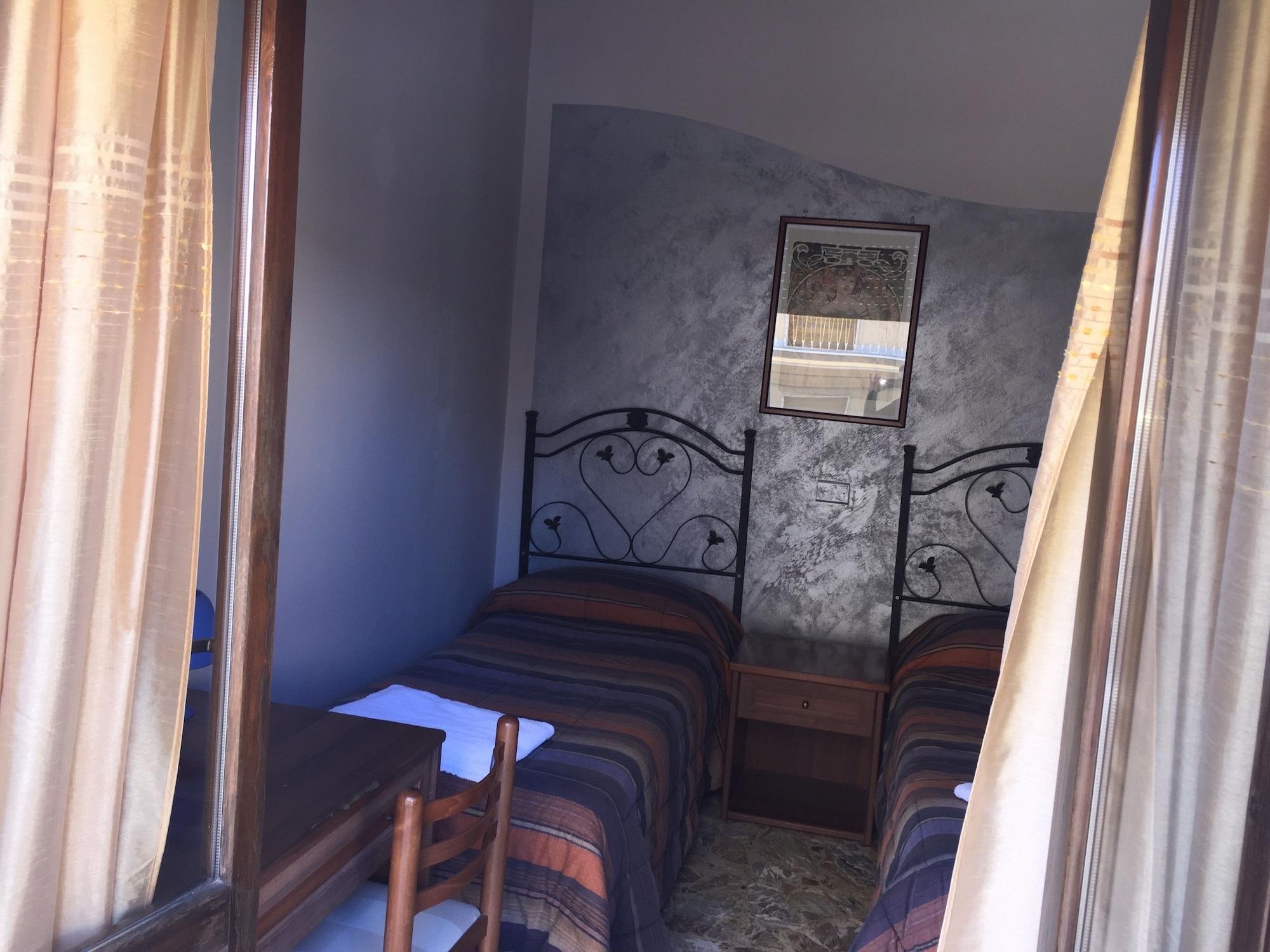 Populus Bed & Breakfast Syracuse Bagian luar foto