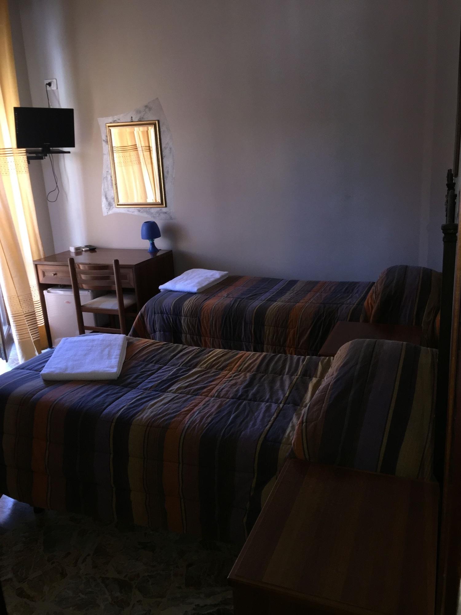 Populus Bed & Breakfast Syracuse Bagian luar foto