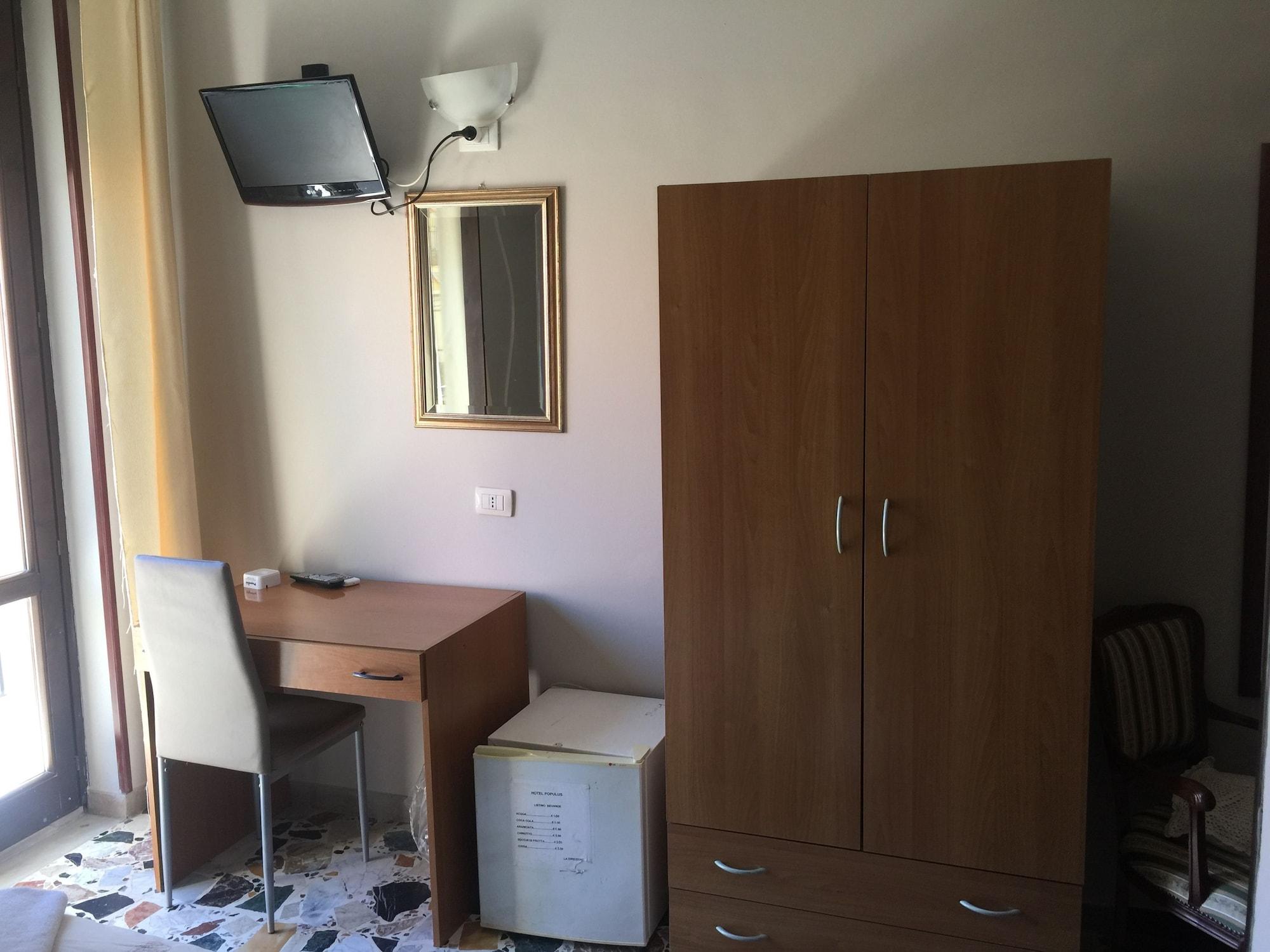 Populus Bed & Breakfast Syracuse Bagian luar foto