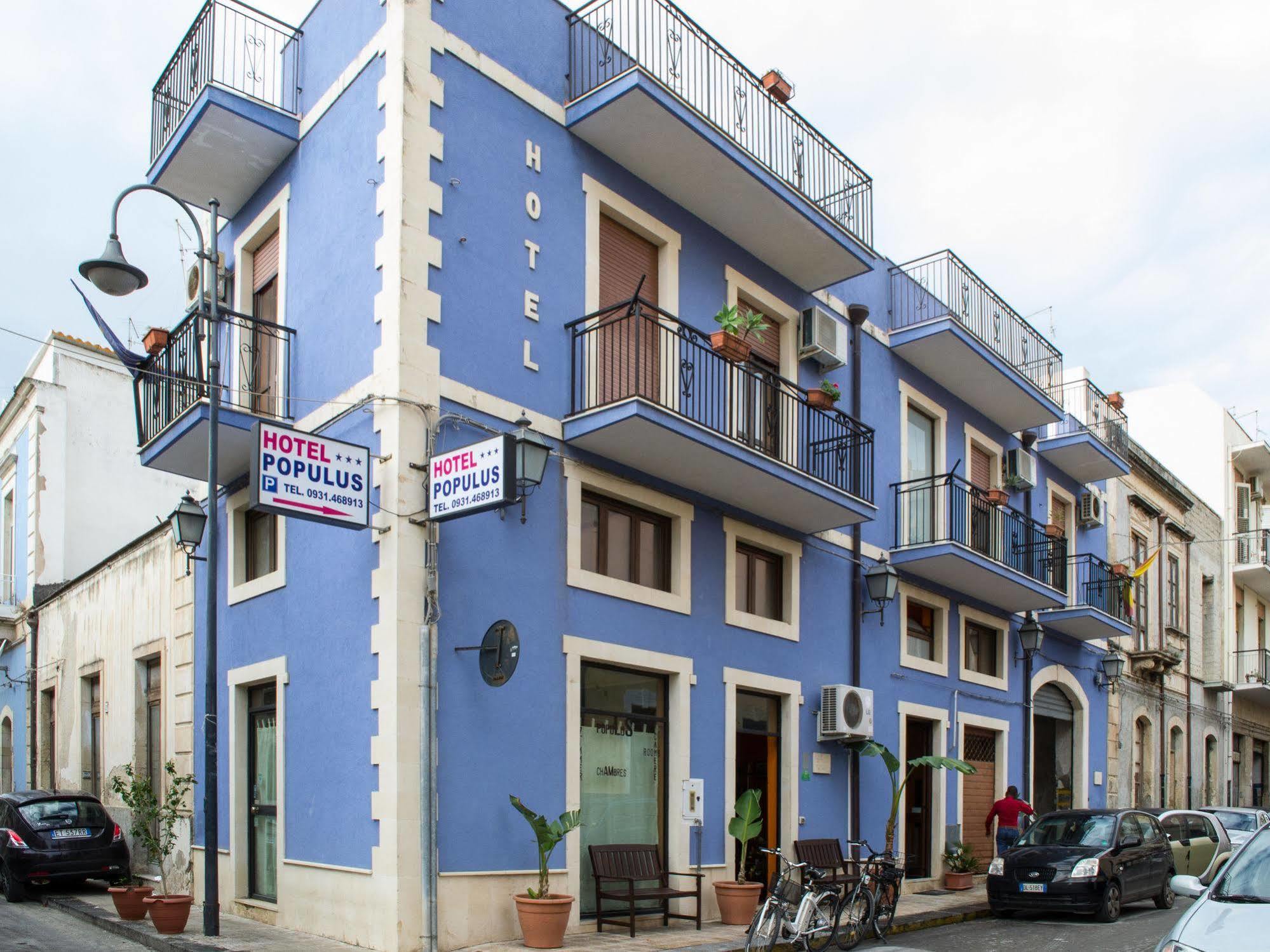 Populus Bed & Breakfast Syracuse Bagian luar foto